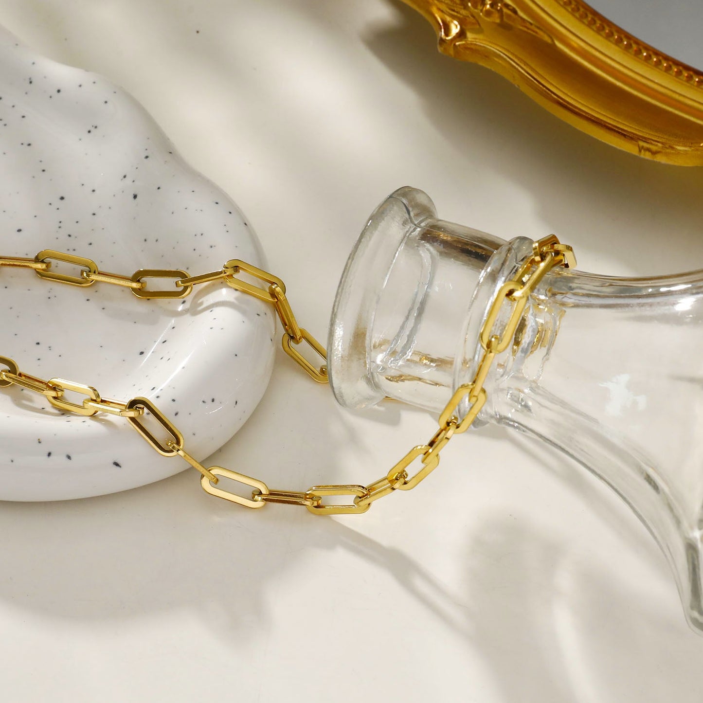 JACINTA 18" Gold: Contemporary Paper Clip Chain Necklace