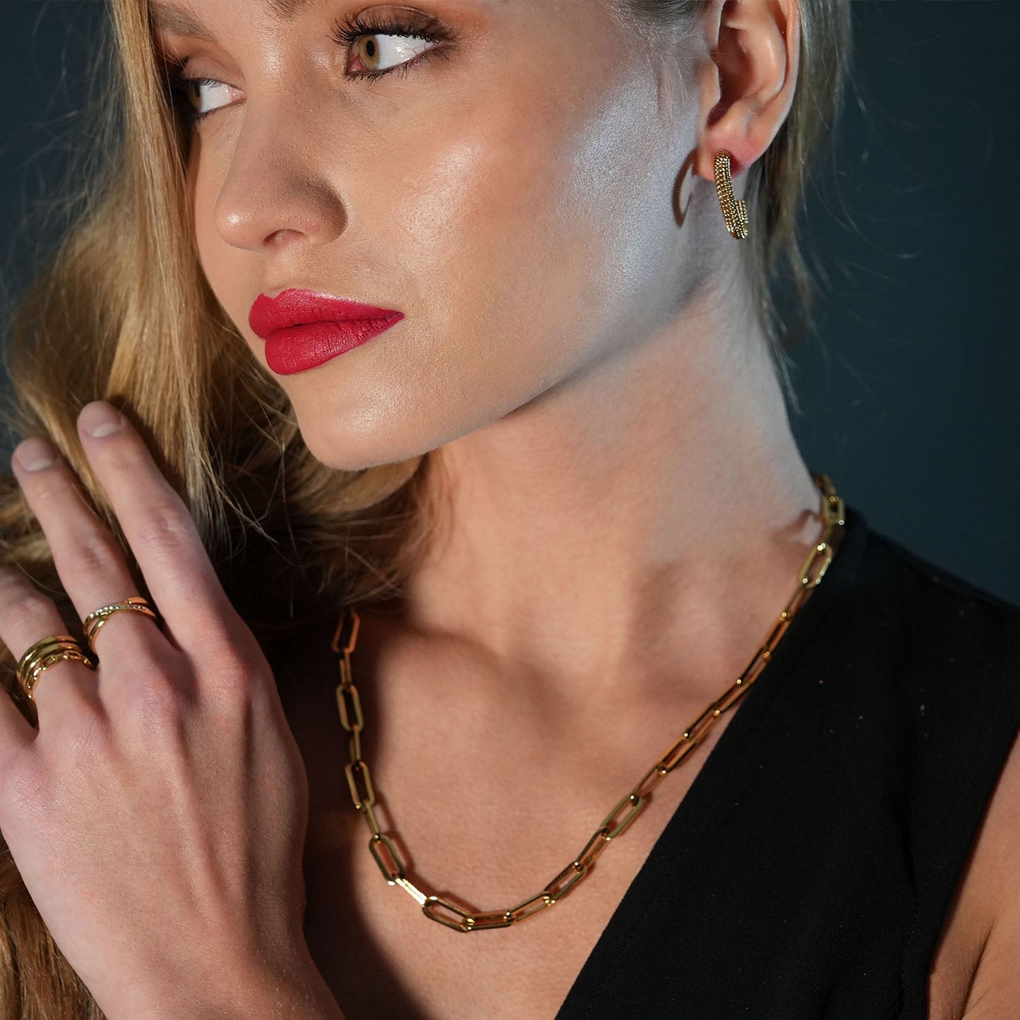 JACINTA 18" Gold: Contemporary Paper Clip Chain Necklace