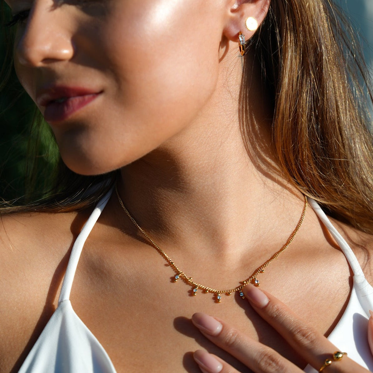 Style KALPI: Zirconia & Ball-Beaded Chain Necklace in Gold