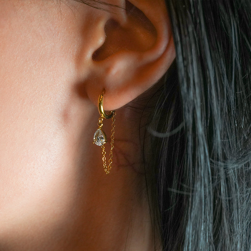 KAZUKA: Hoop Earrings with Pear-Shaped Zirconia Charm and Dainty Chain