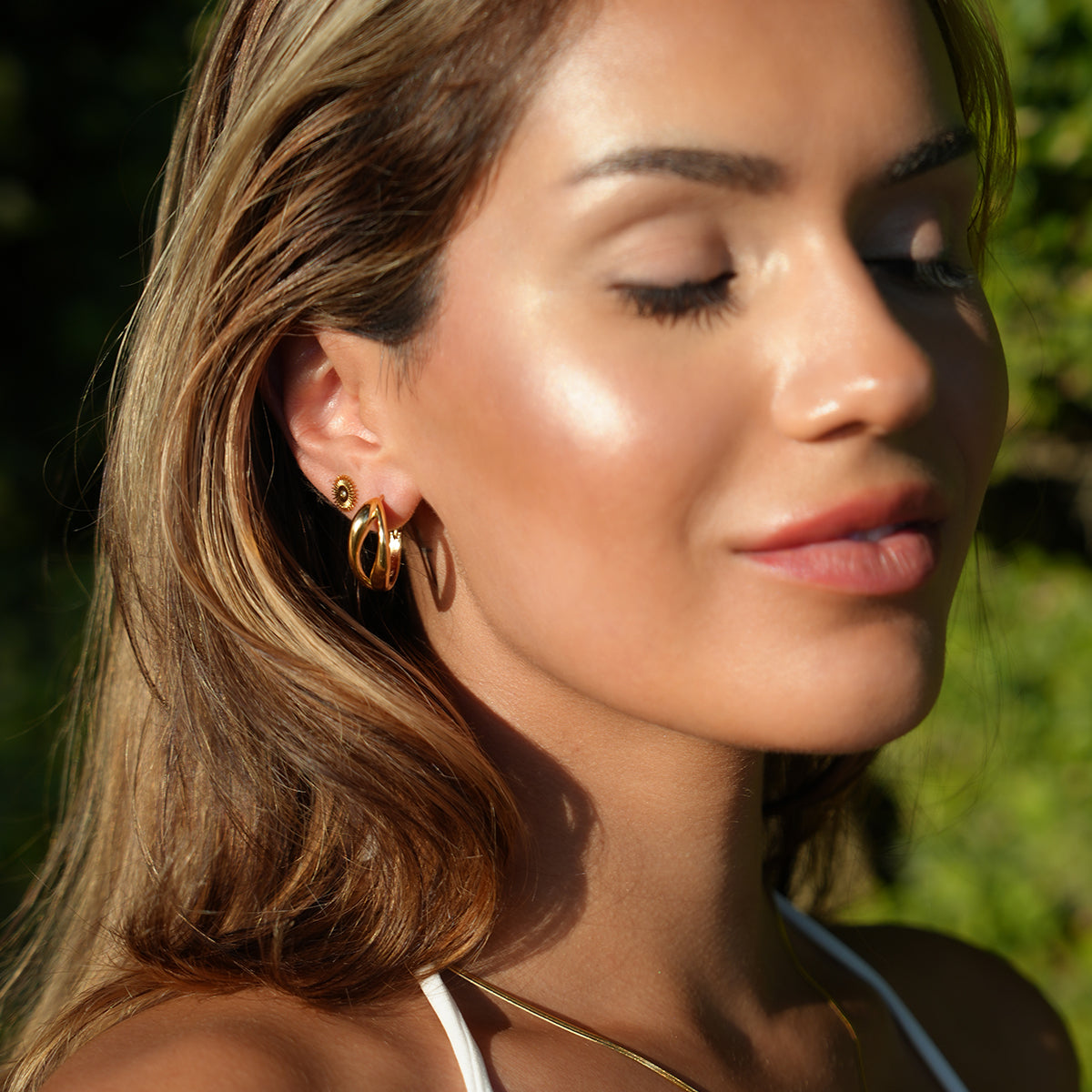 KEIKO: Double Loop Hoop Earrings in Gold