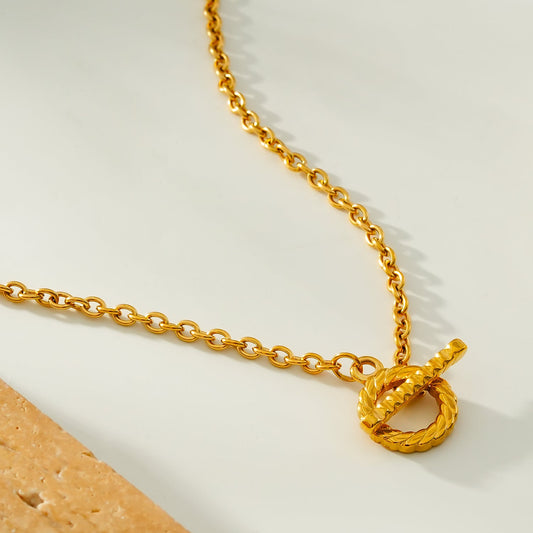 KETCHIGAN Gold: Classic Chain with Textured T-Bar & Ring Pendant Necklace