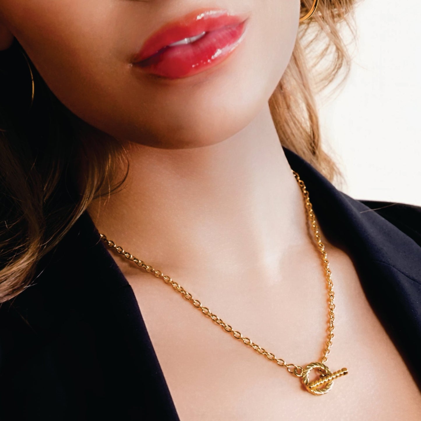 KETCHIGAN Gold: Classic Chain with Textured T-Bar & Ring Pendant Necklace