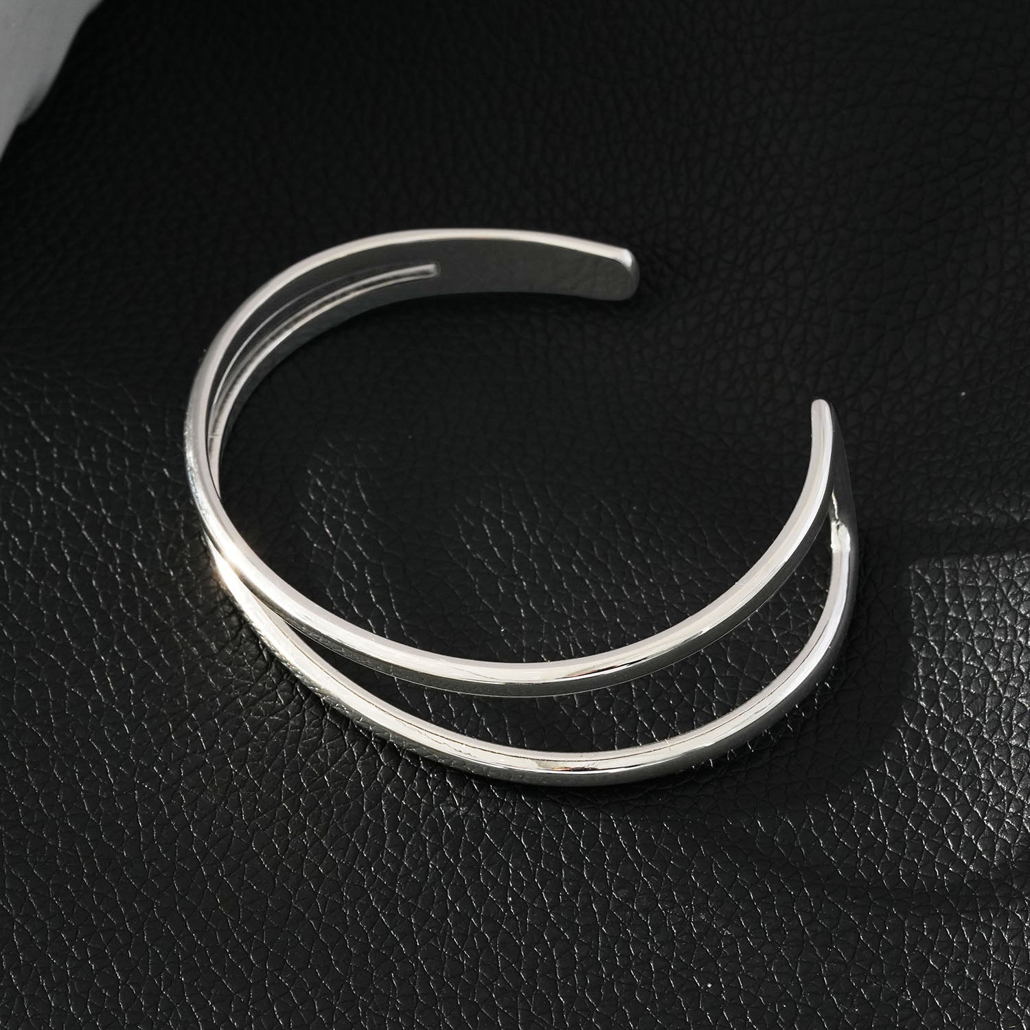 LILIANNA: Minimalist-Chic Double Band Bracelet in Silver Toned White Gold