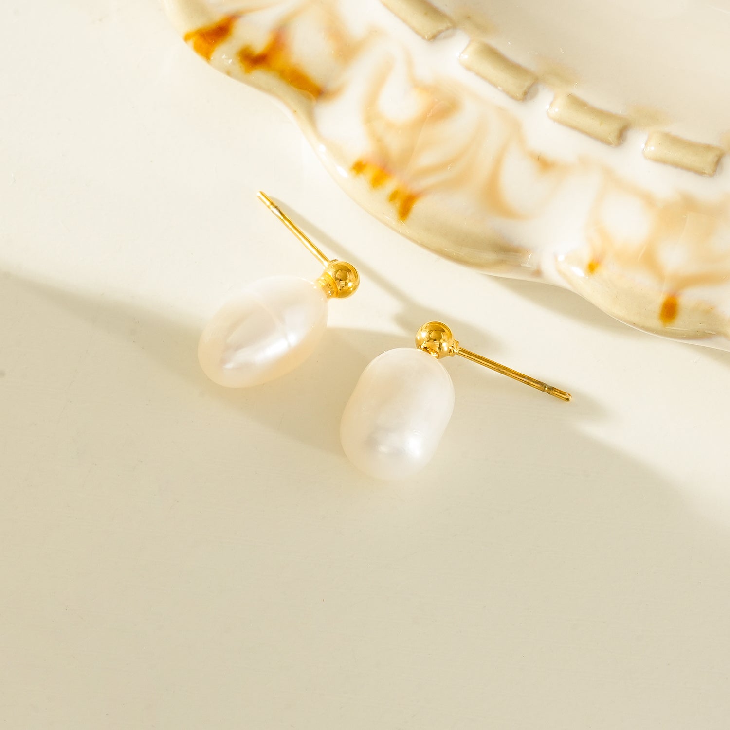 MAGANA Gold: Petit Pearl Stud Earrings with Mini Bead Crown