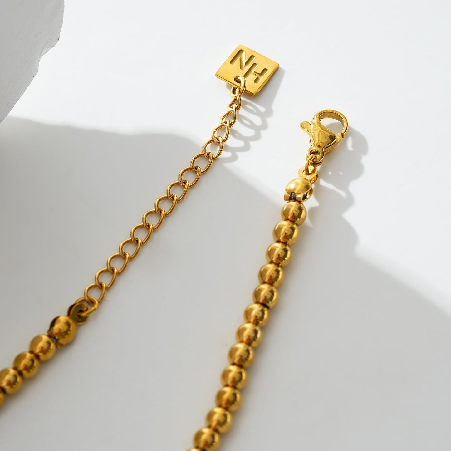 Style MANAMI LG 7750G: Ball-Beads Contemporary Chain Gold Anklet.