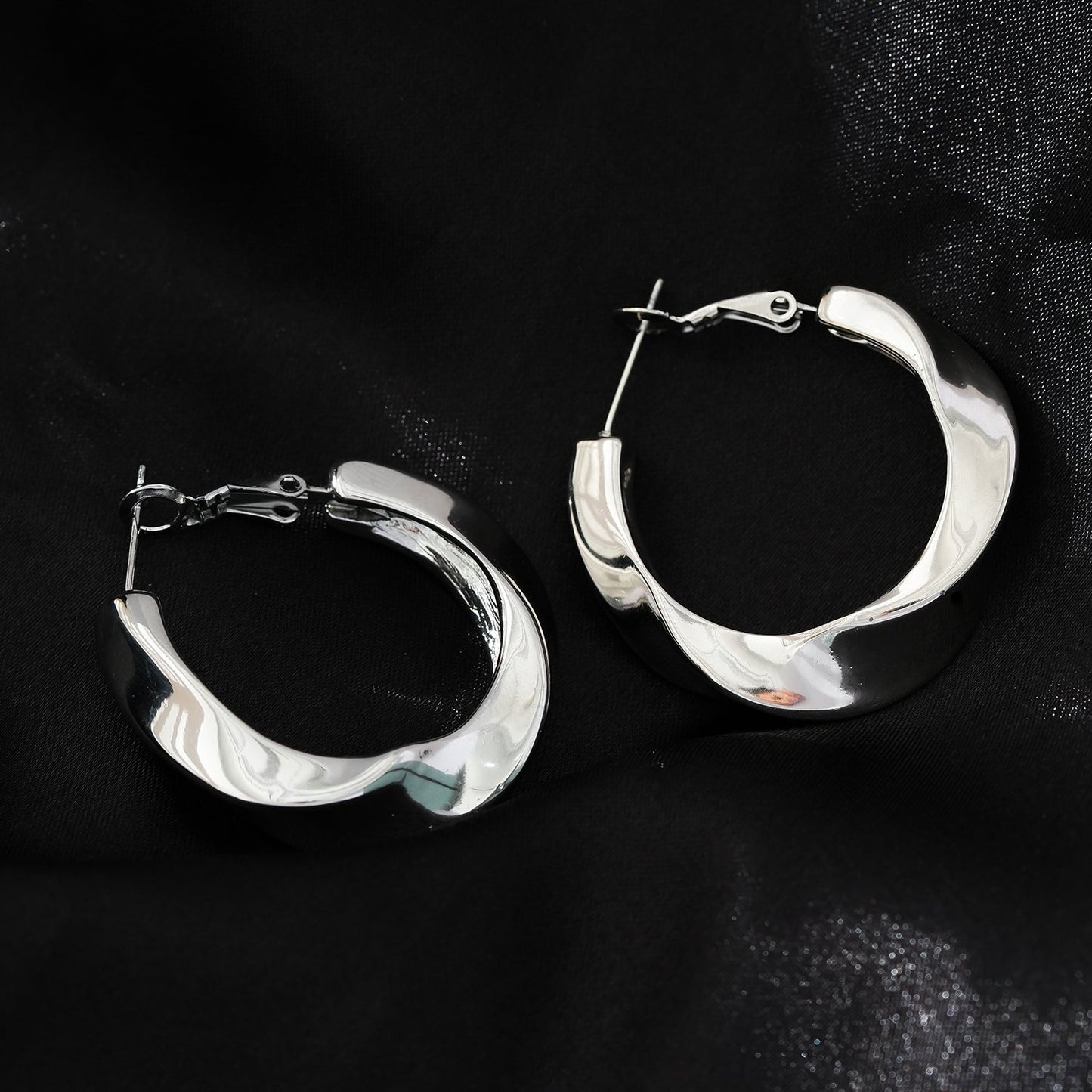 Style MARFA White Gold (Silver Toned): Sculptured Abstract Hoop Earrings