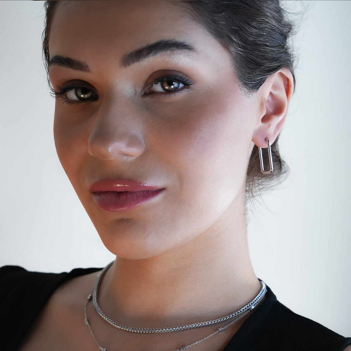 MAZUNTA Silver (White Gold): Rentangle Shaped Hoops - A Bold Twist on Classic Elegance