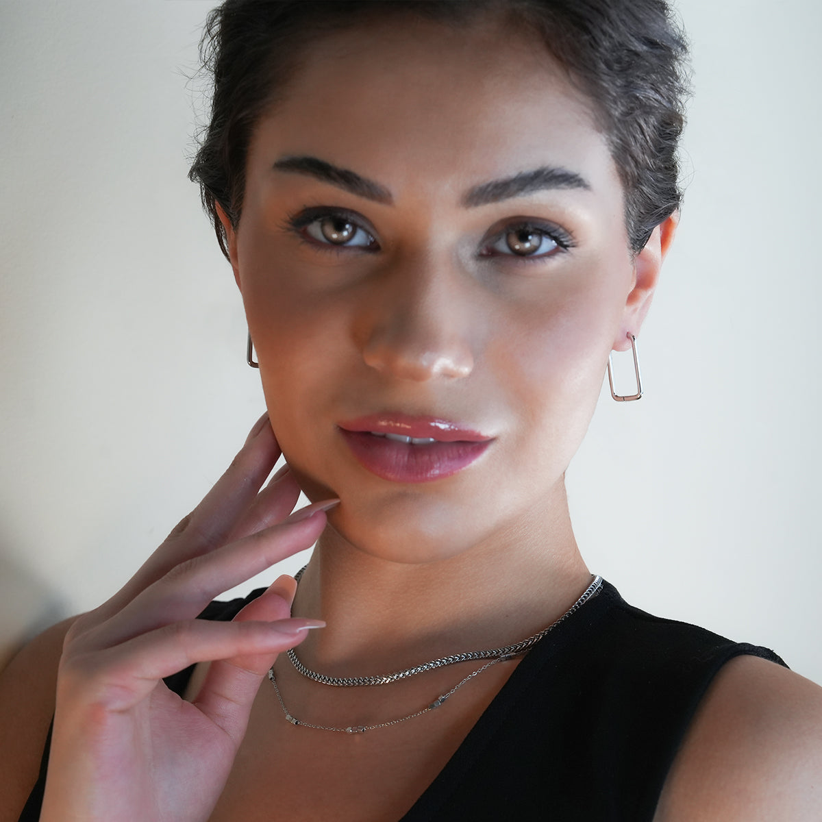 MAZUNTA Silver (White Gold): Rentangle Shaped Hoops - A Bold Twist on Classic Elegance