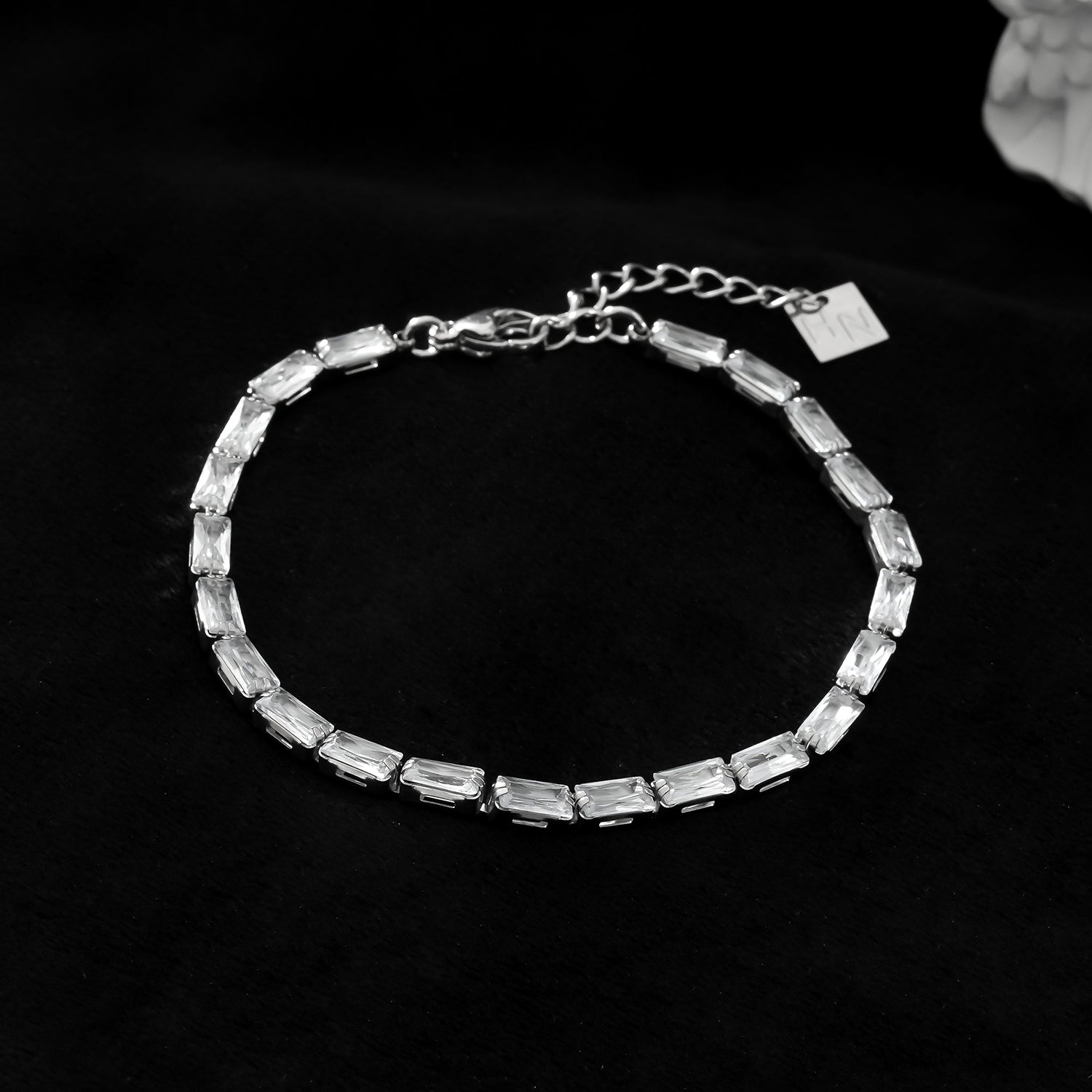 MELLISH: Retro Style Rectangle Zirconia (CZ) Tennis Bracelet