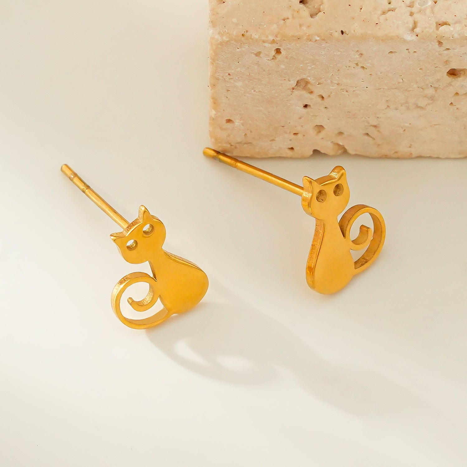 MEOW: Cat Earrings