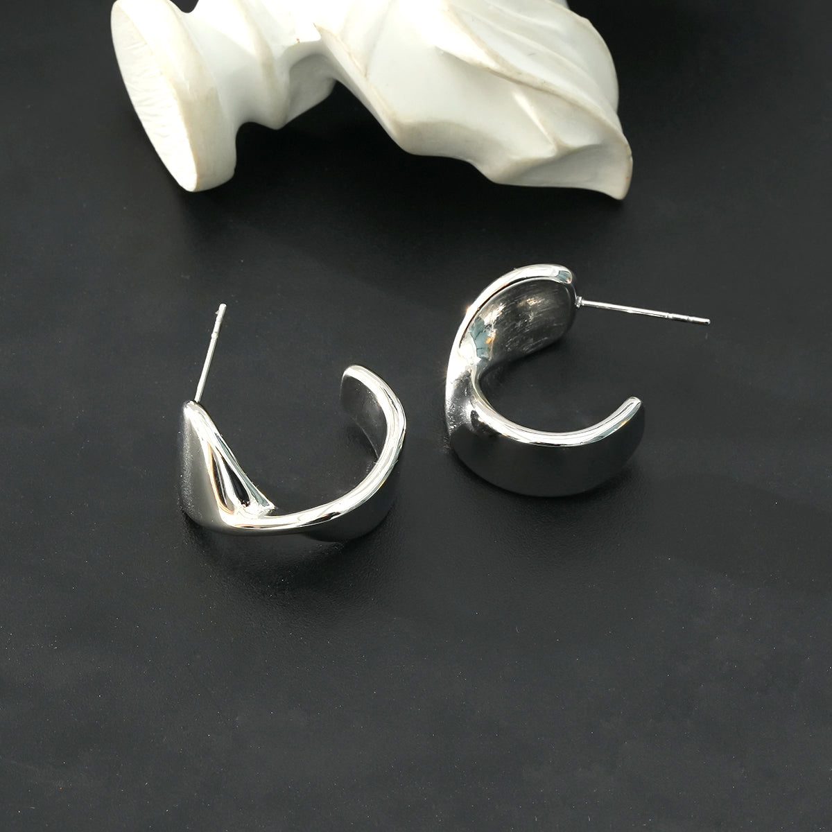 Style MILROSTA Silver Toned (White Gold): Industrial-Chic Earrings – Modern Elegance Redefined