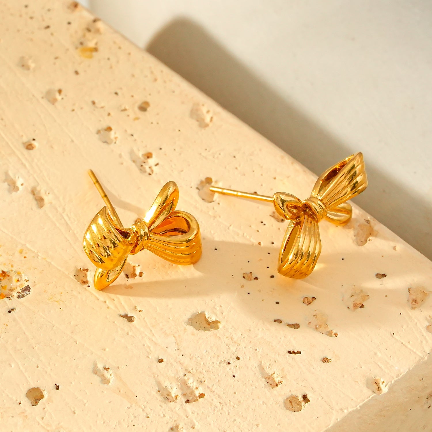 MISTY: Mini Bow Shaped Stud Earrings in Gold