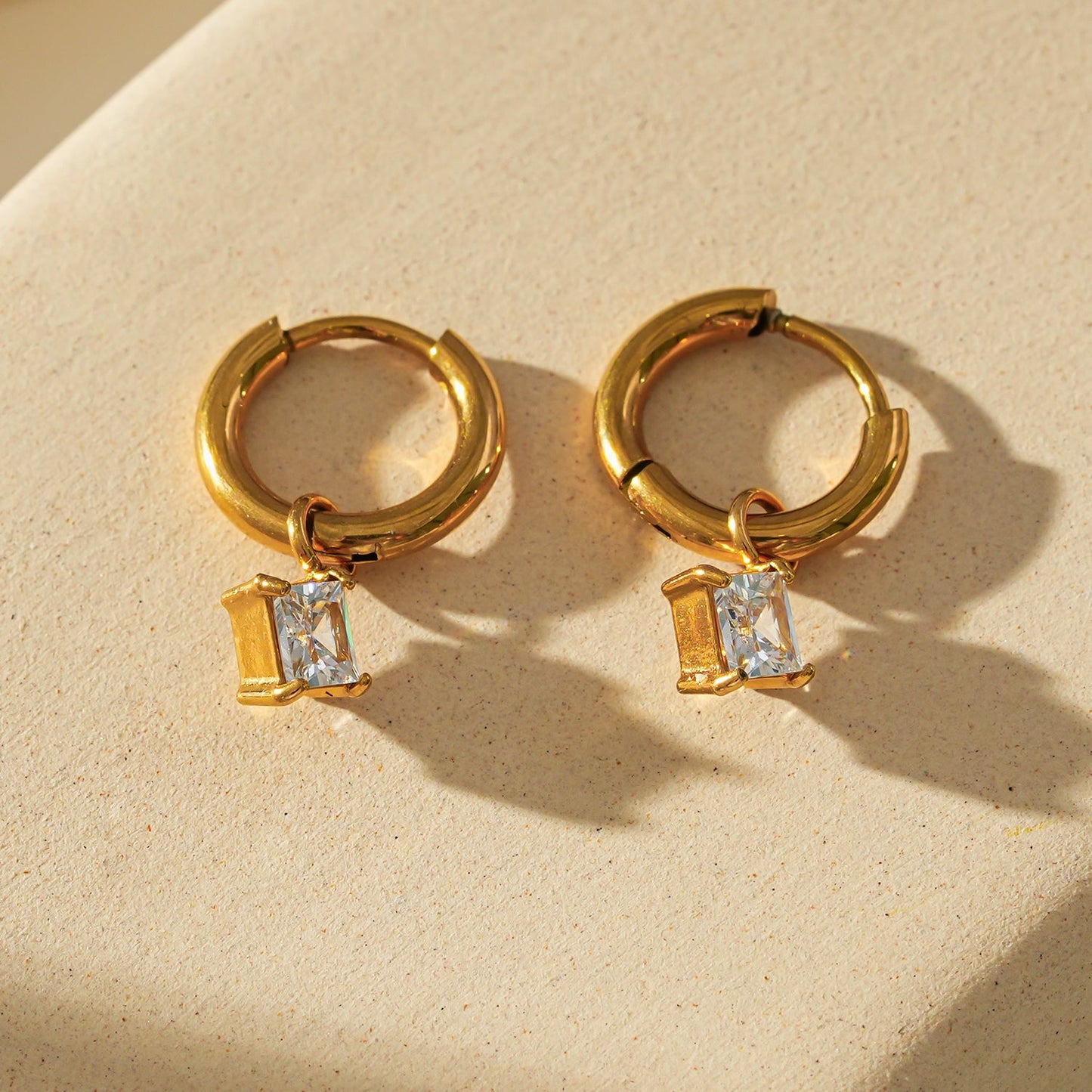 Style MORANDI Gold: Vintage Inspired Hoops with Removable Moissanite Charms