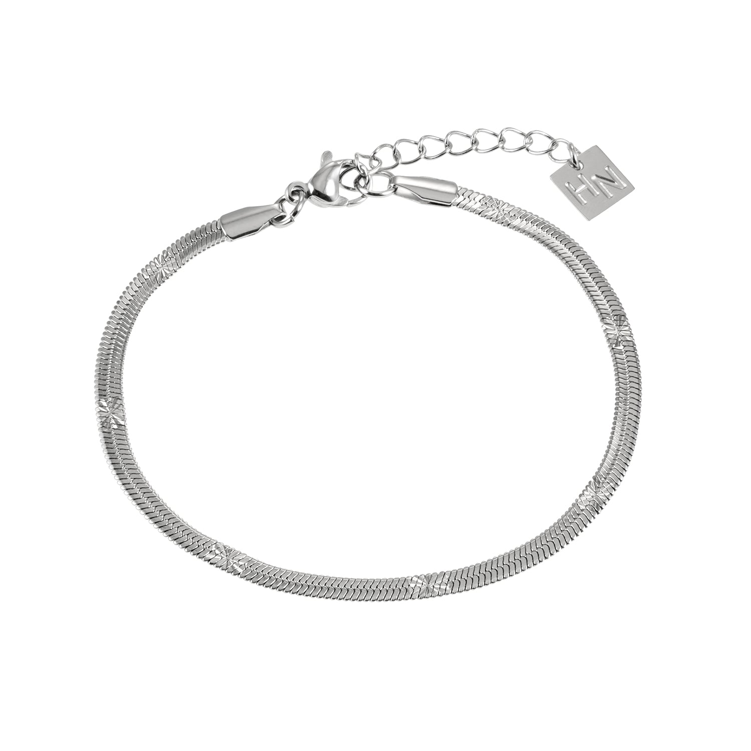 MUKER: Star Embossed Snake Skin Textured Silver Chain Bracelet