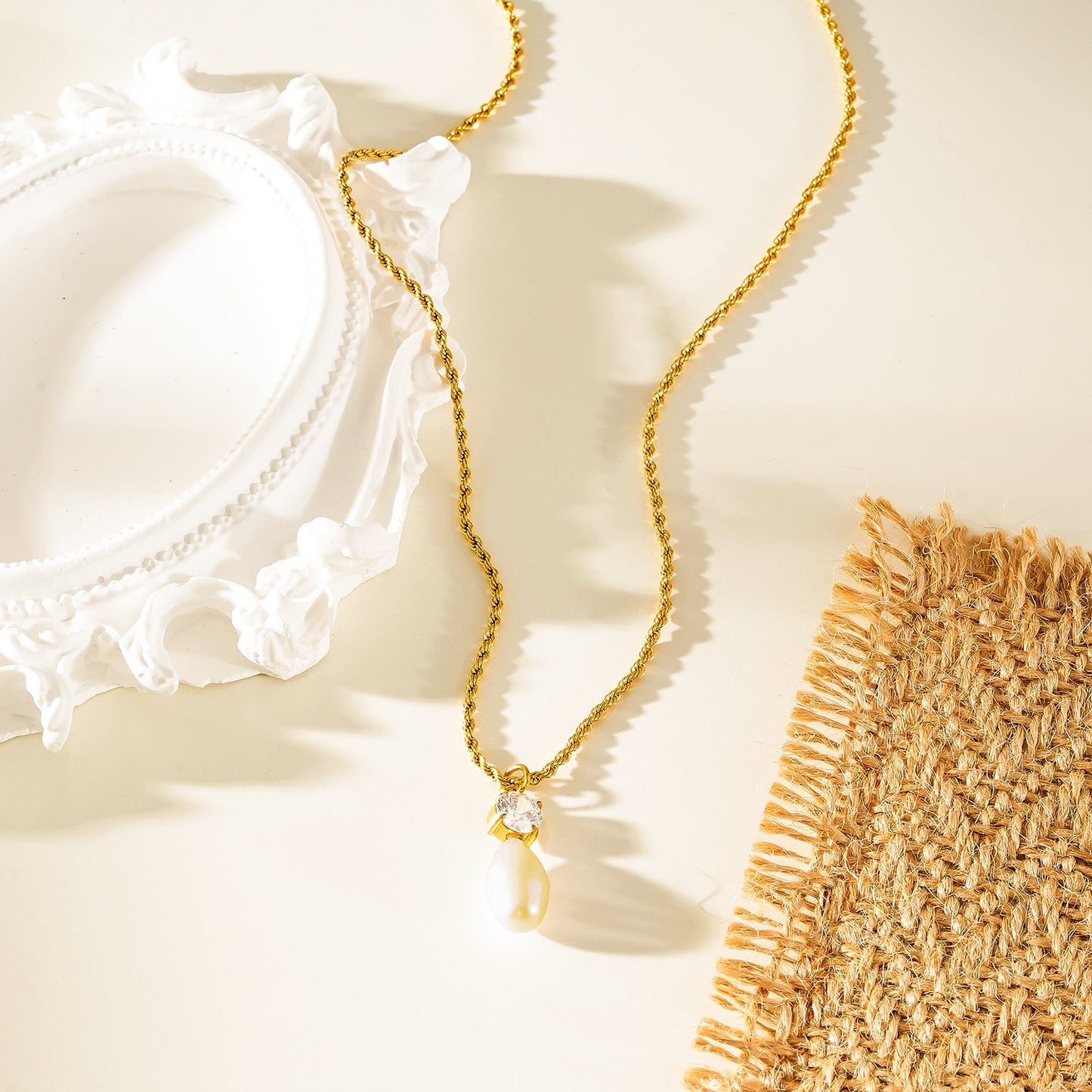 ORSOLIA Gold: Vintage Rope Chain Necklace with Freshwater Pearl & Solitaire Zirconia Charm