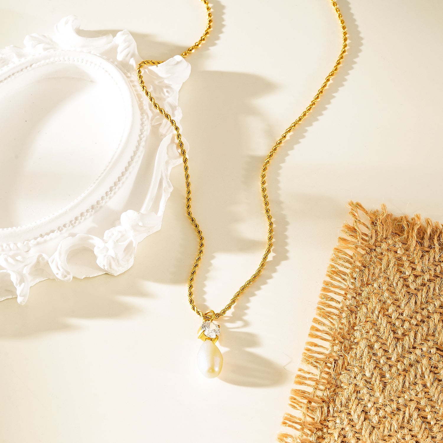 ORSOLIA Gold: Vintage Rope Chain Necklace with Freshwater Pearl & Solitaire Zirconia Charm