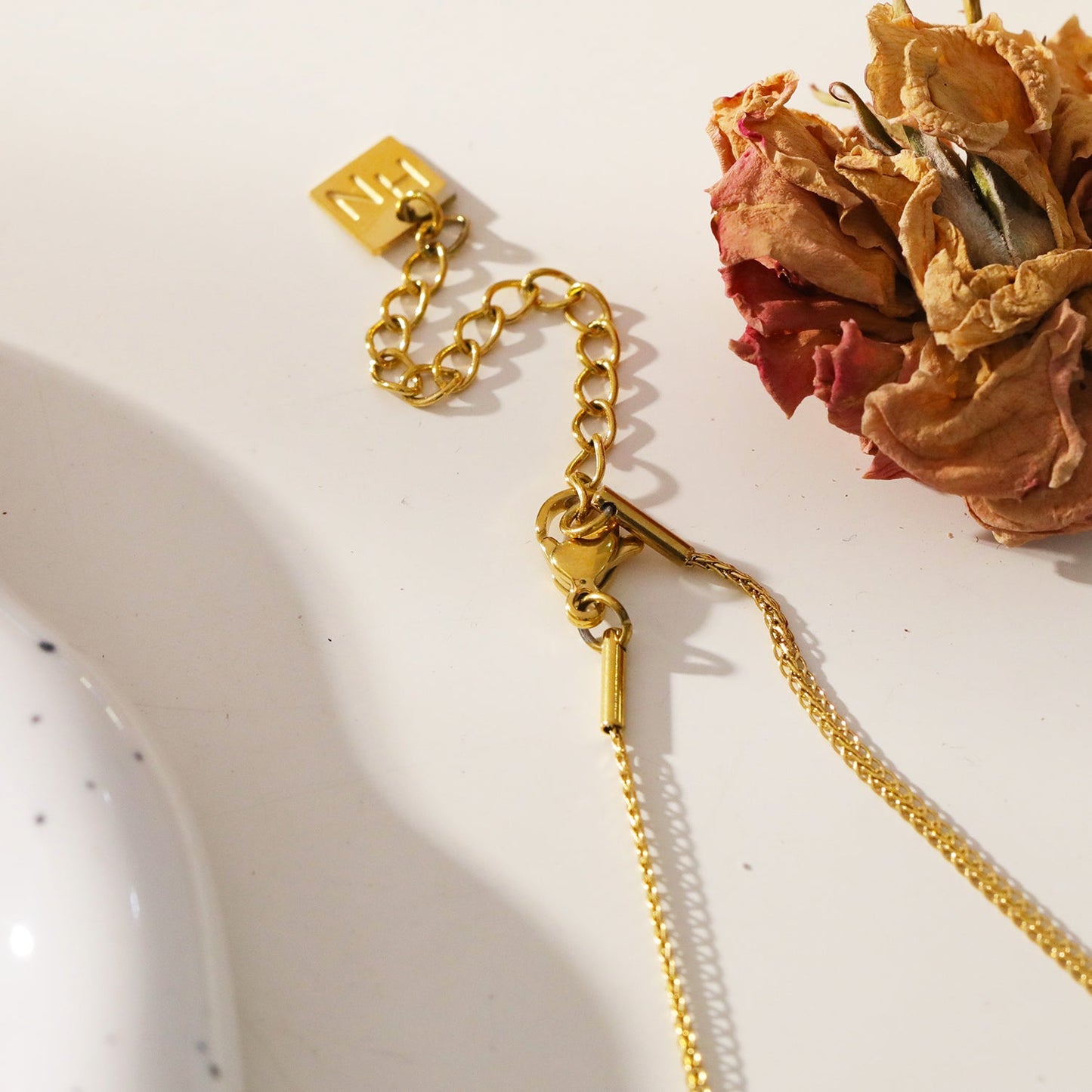 JOSEFA Gold: Mini Textured Dainty Gold Chain