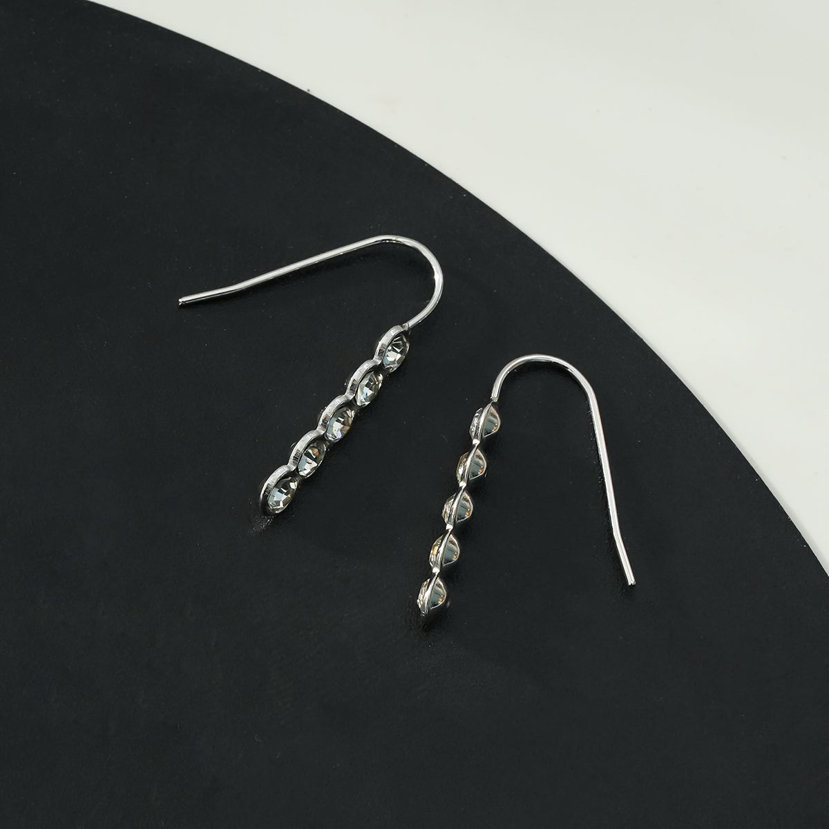 PELLA Silver (White Gold): Minimalist Moissanite Row Stud Earrings – Elegant Sparkle in Every Line