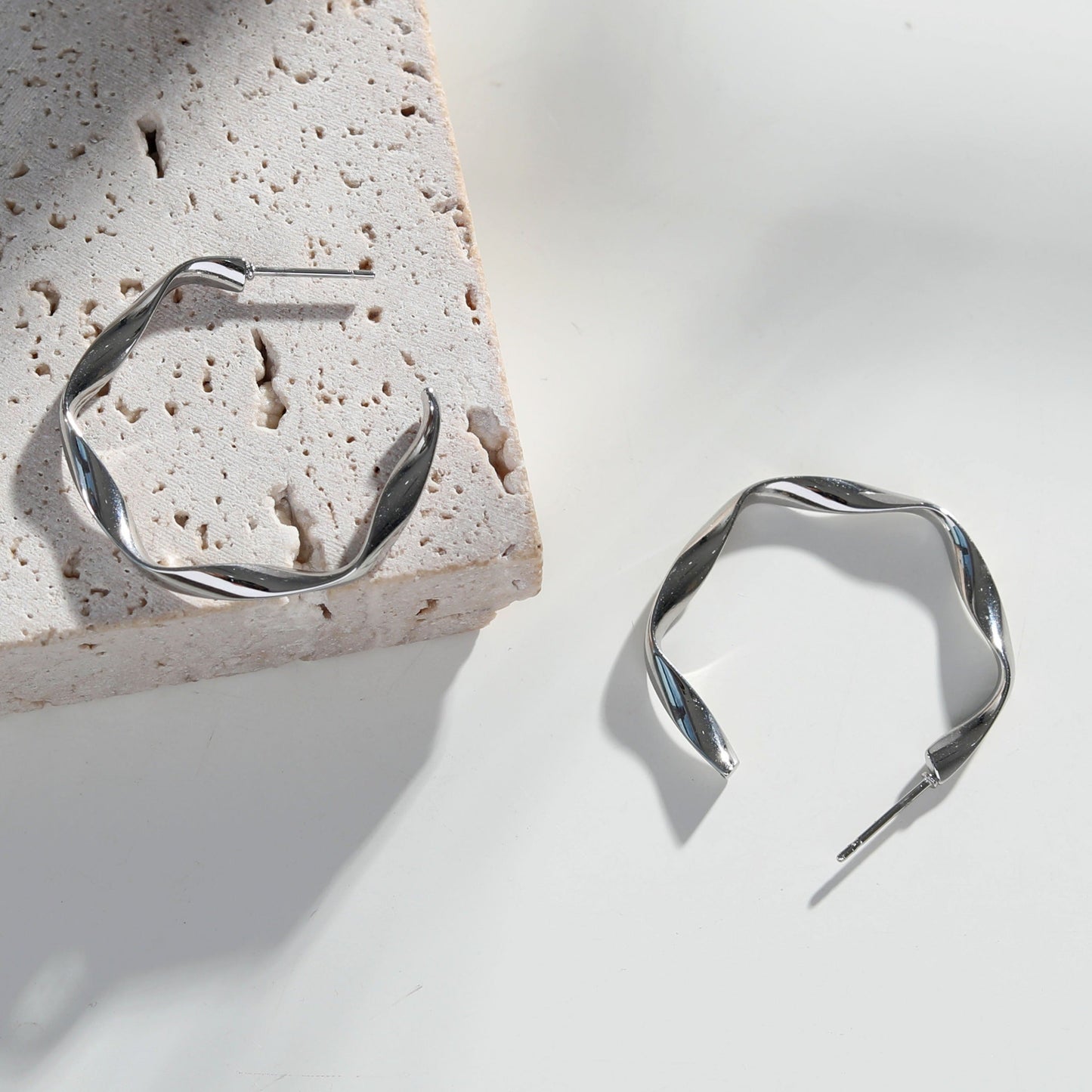 RIMINI Silver (White Gold): Sculpted Twist Hoop Earrings