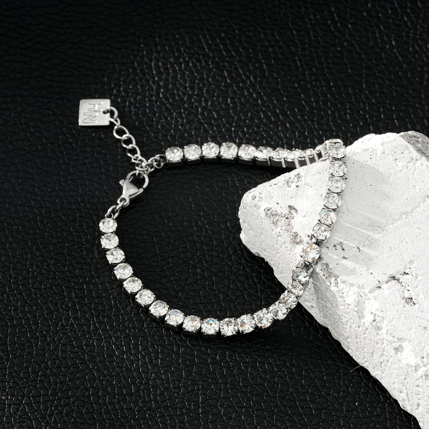 RITMO White Gold (Silver Toned): Classic Tennis Bracelet – Timeless Elegance for Every Occasion