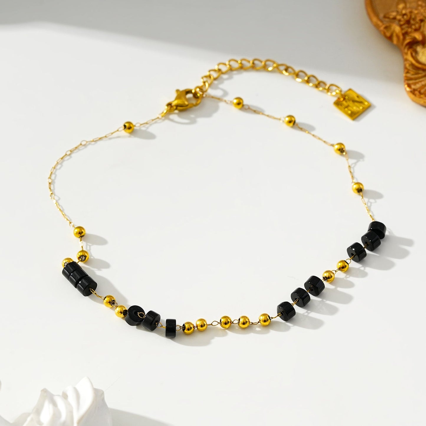 ROSARIO LG: Black Onyx and Gold Beaded Chain Anklet