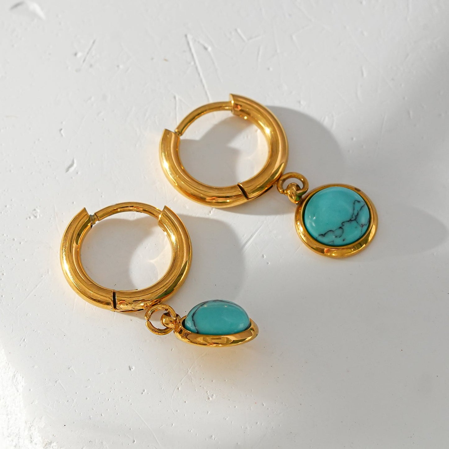 Style SAGRES Gold: Vintage Inspired Natural Stone Drop Hoop Earrings