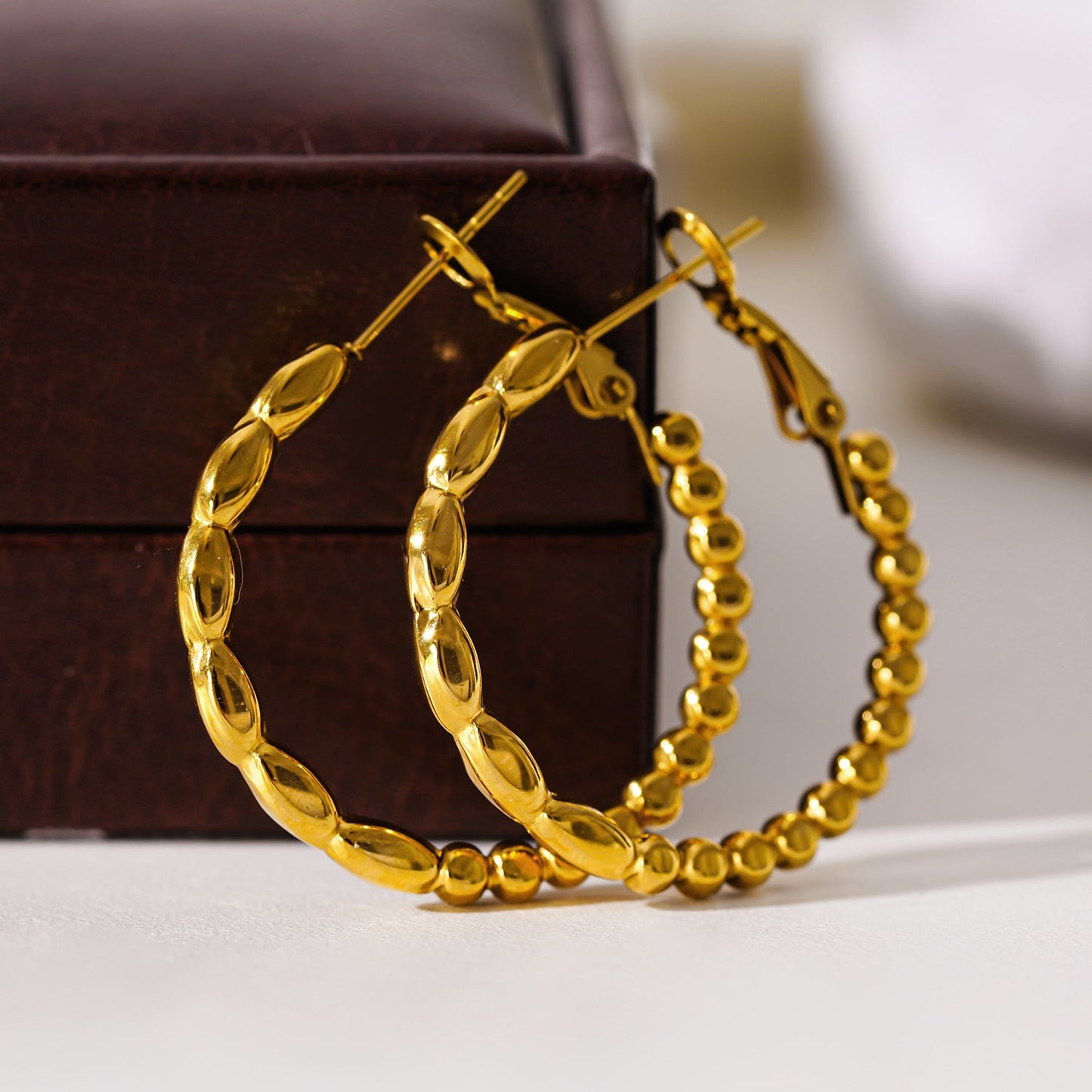 Style SAOREI 6562: Dual Beaded Hoop Earrings.