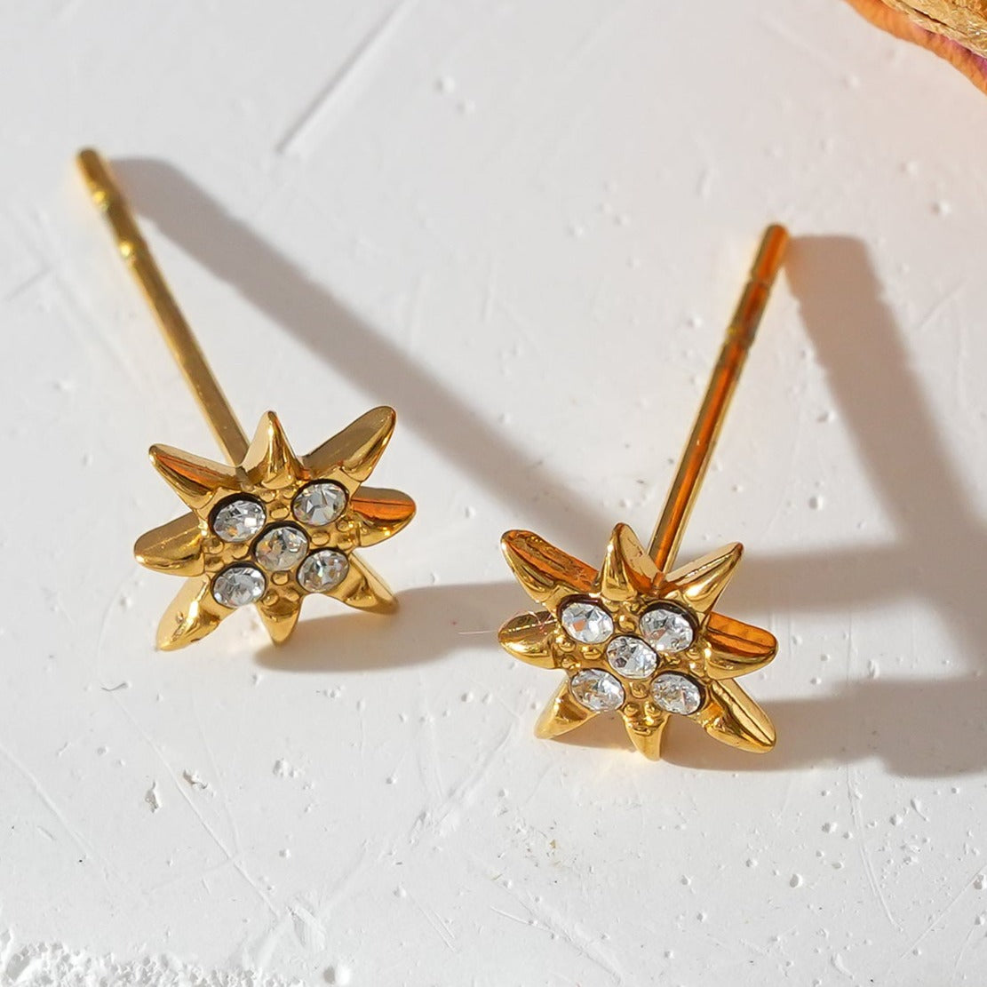 Style SARENBE: 'Star Bright' Stud Earrings Gold