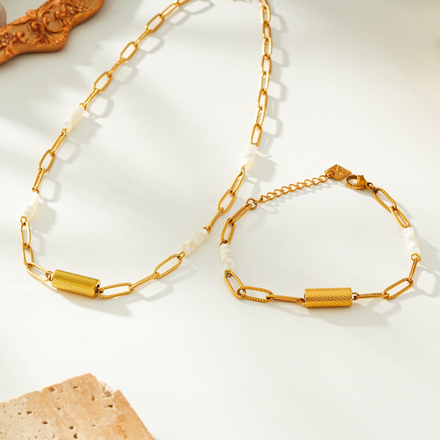 SEDONA Bracelet: Natural Shell & Gold Paper-Clip Chain Combination with an Art Deco Pendent