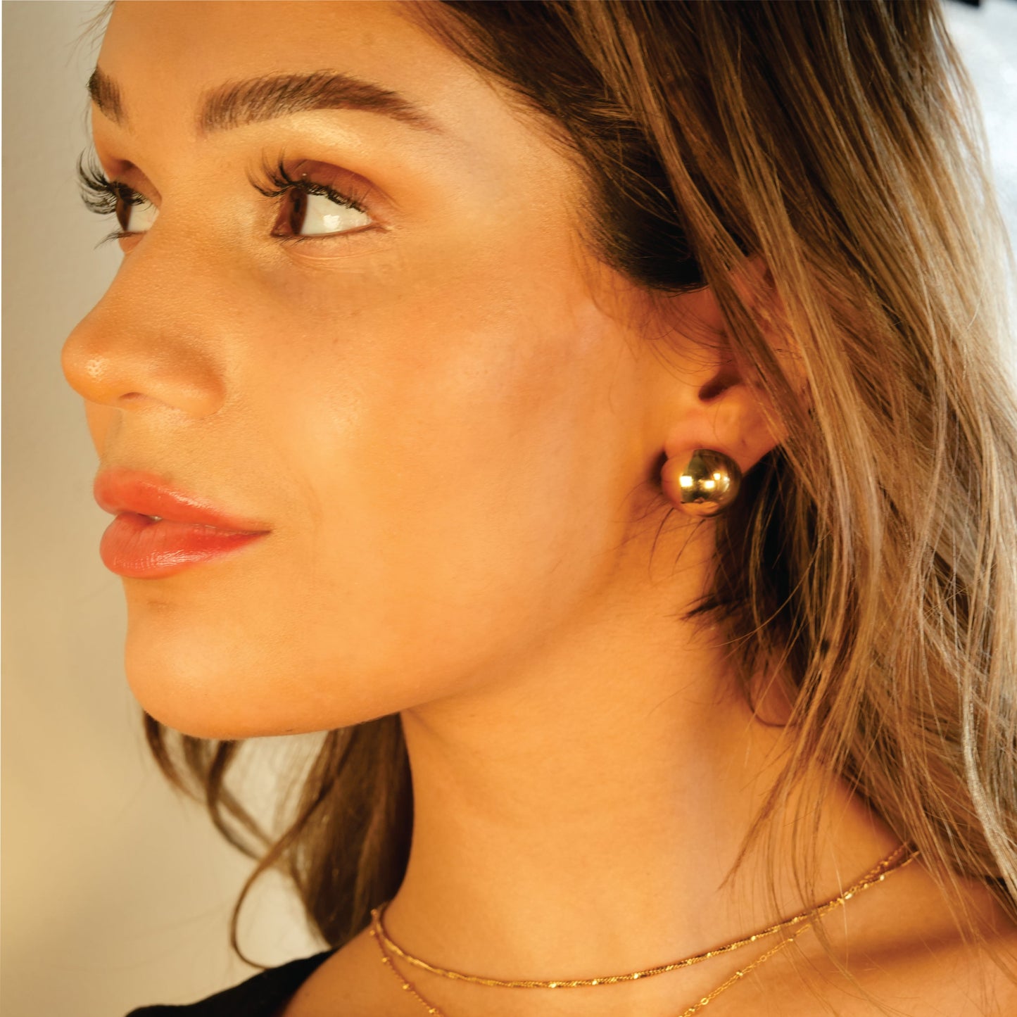 SPERICCA Gold: Contemporary Spherical Stud Earrings