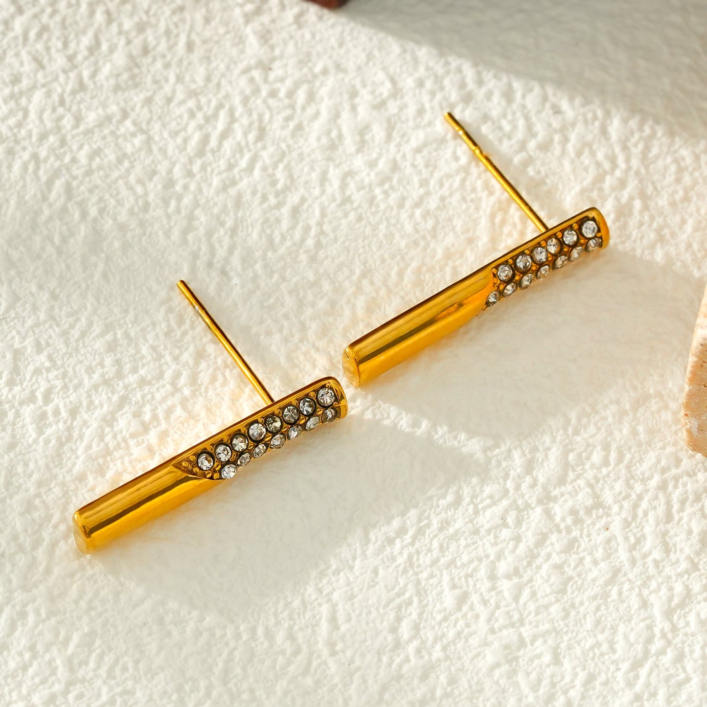 VOLTAMI Gold: Minimalist Pavé Zirconia Embedded Bar Stud Earrings