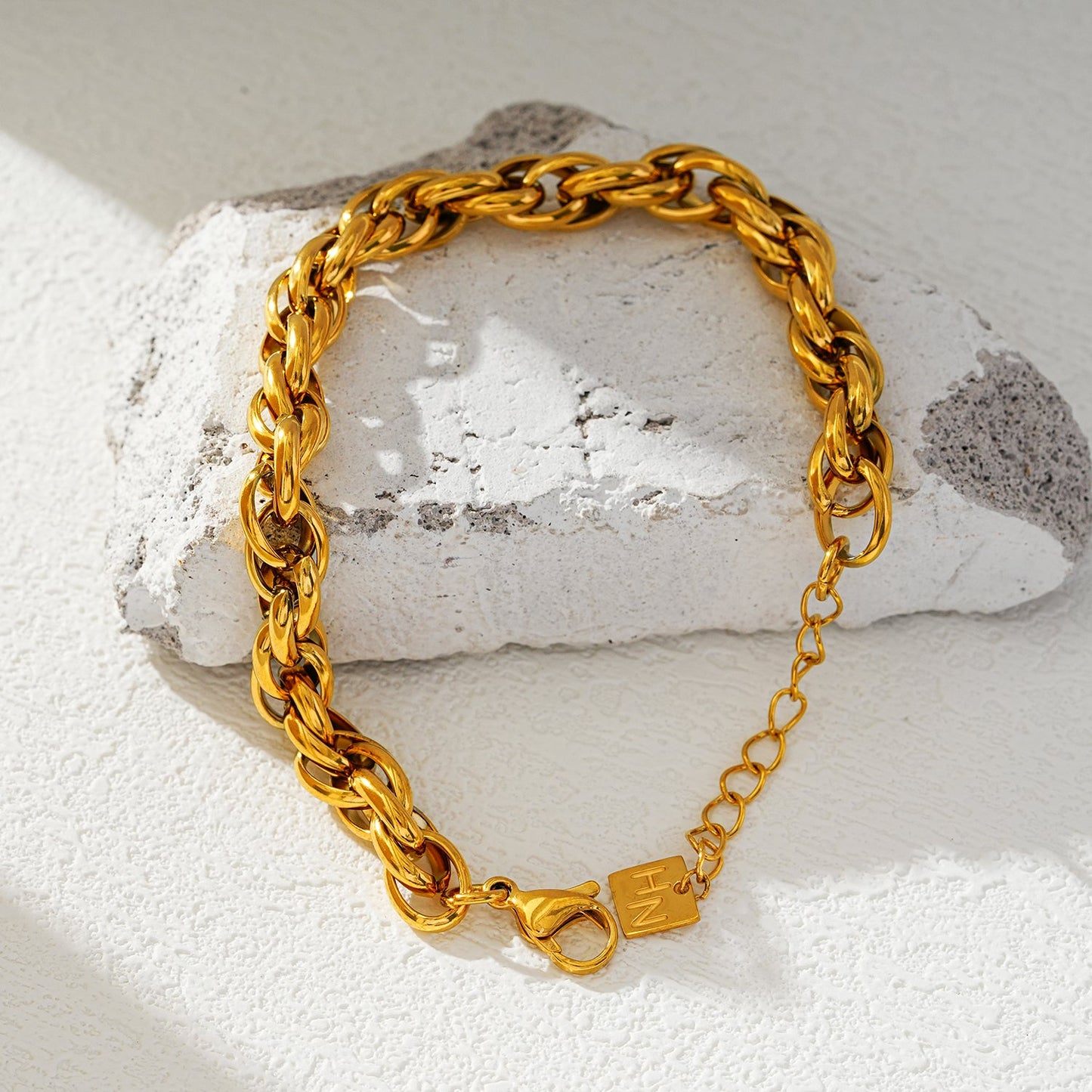 WANDSWORTH Gold: Interwoven Chain Bracelet | Modern Statement Link Bracelet