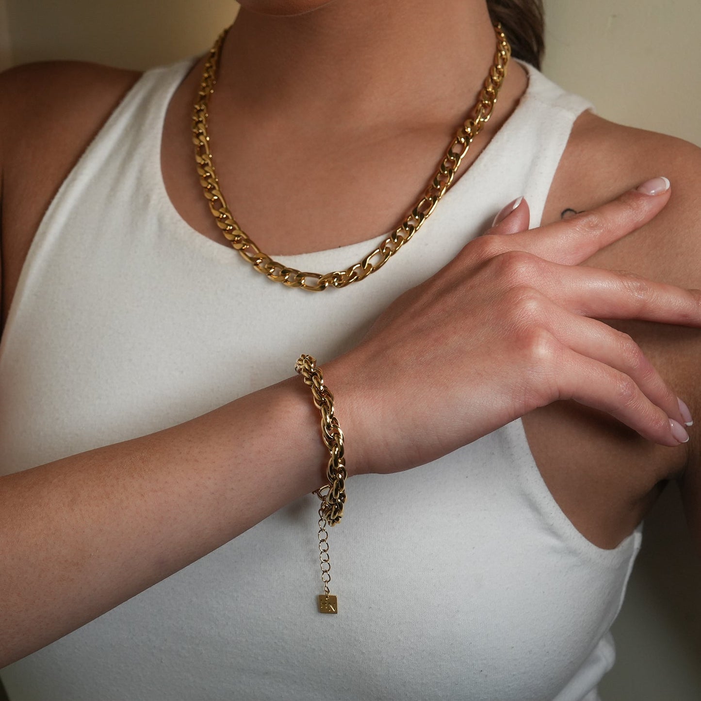 WANDSWORTH Gold: Interwoven Chain Bracelet | Modern Statement Link Bracelet