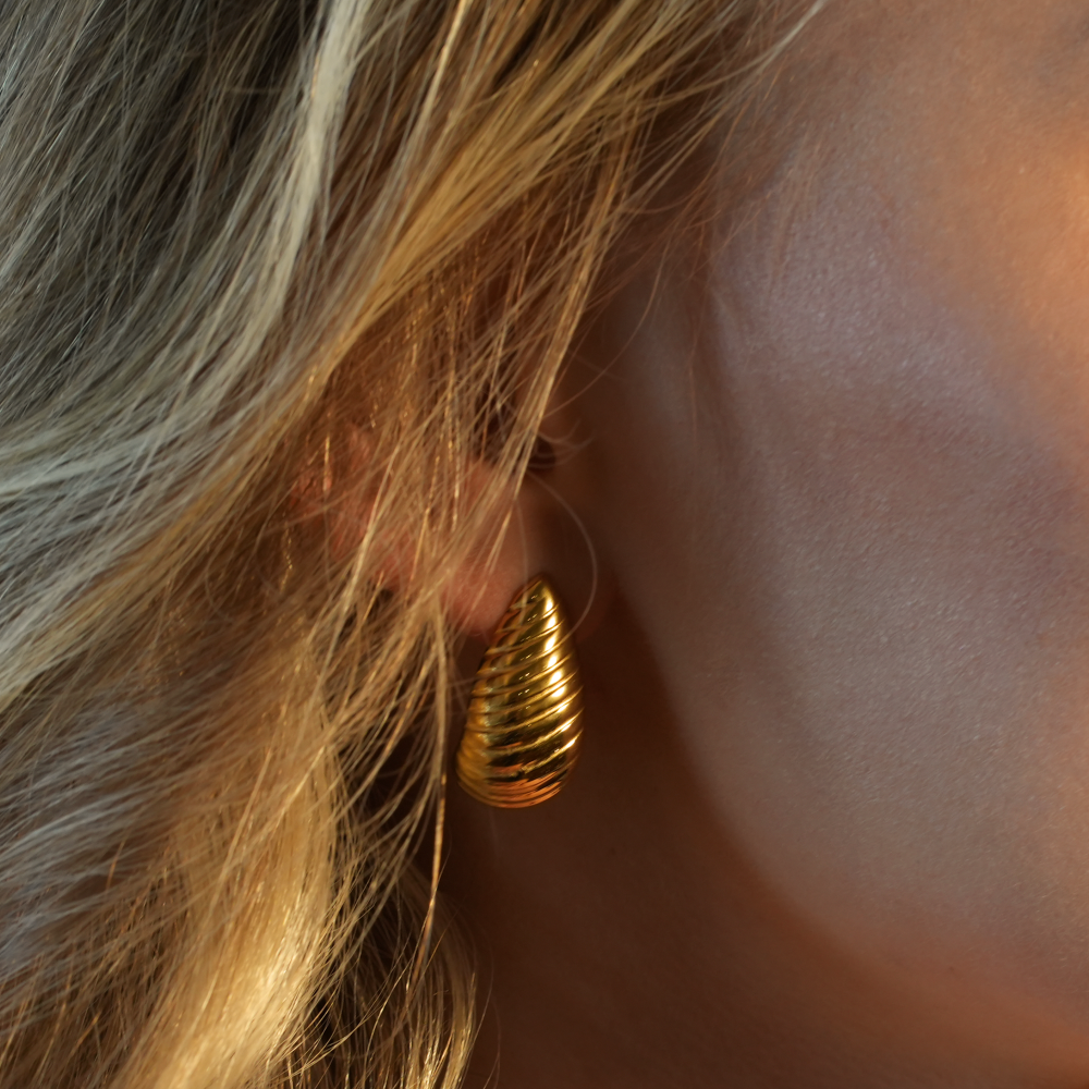 ADIRANA: Teardrop Beauty - Textured Lines Stud Earrings