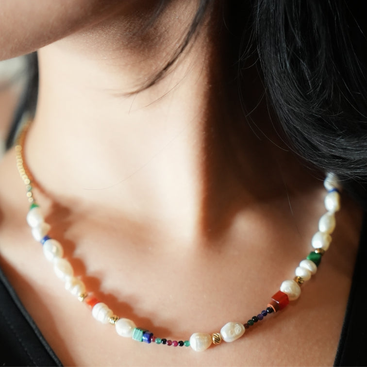 Style AMADIA 4663: Paradise Found - Colourful Necklace with Gold Beads, Natural Stones, and Freshwater Pearls.