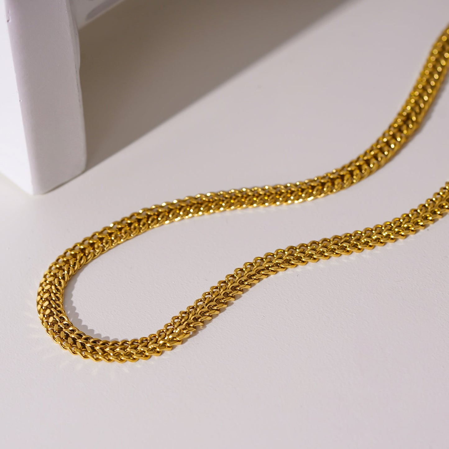 ANIMA: Intricate Wide Width Singular Twin Chain Necklace