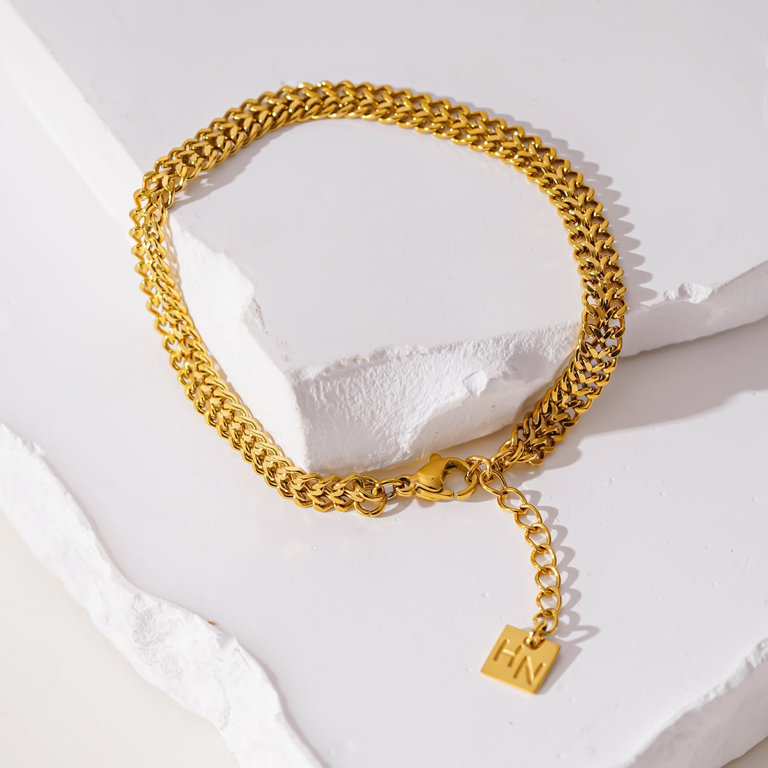 Style BELLAMY 4553: Intricate Wide Width Singular Twin Chain Bracelet.