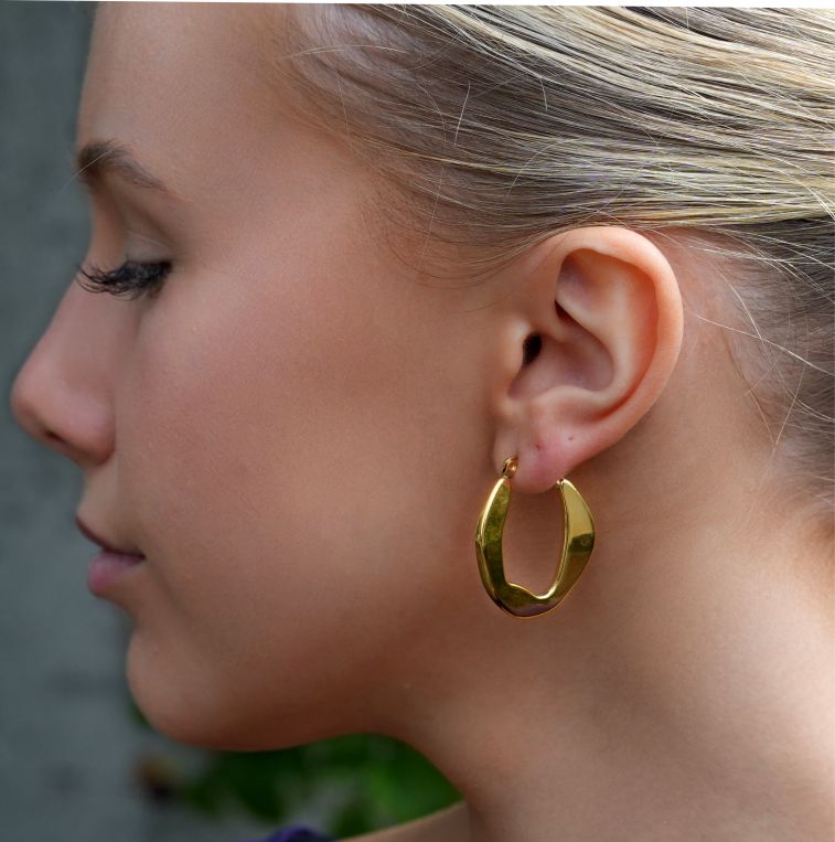 CALIXIA "Sculpted Sophistication: Discover the Allure of Geometric Irregular Hoop Earrings!".