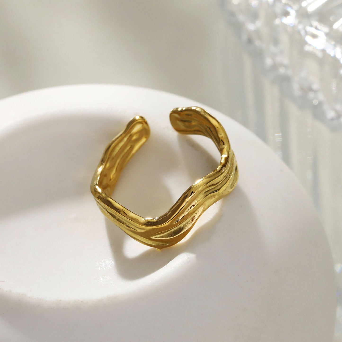 KALIA Wavy Shaped Textured Ring