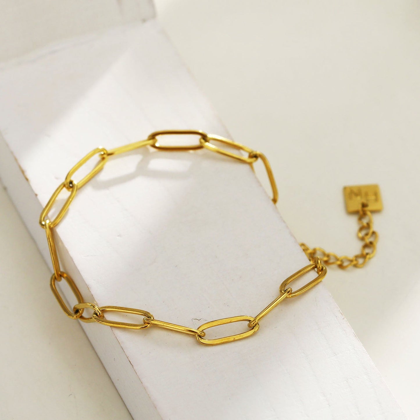 HAKILA Essential Gold Chain Link Paper-Clip Bracelet