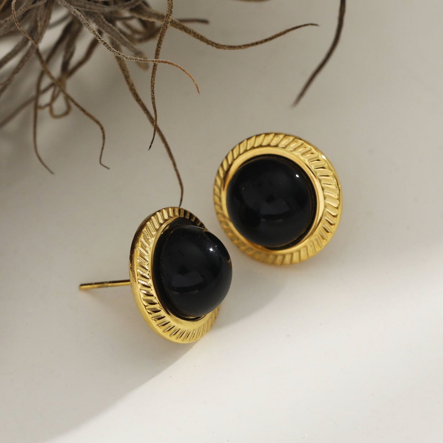 CYNTHIA Elegant Natural Stone Black Classic Stud Earrings